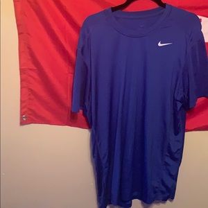 Nike T-shirt
